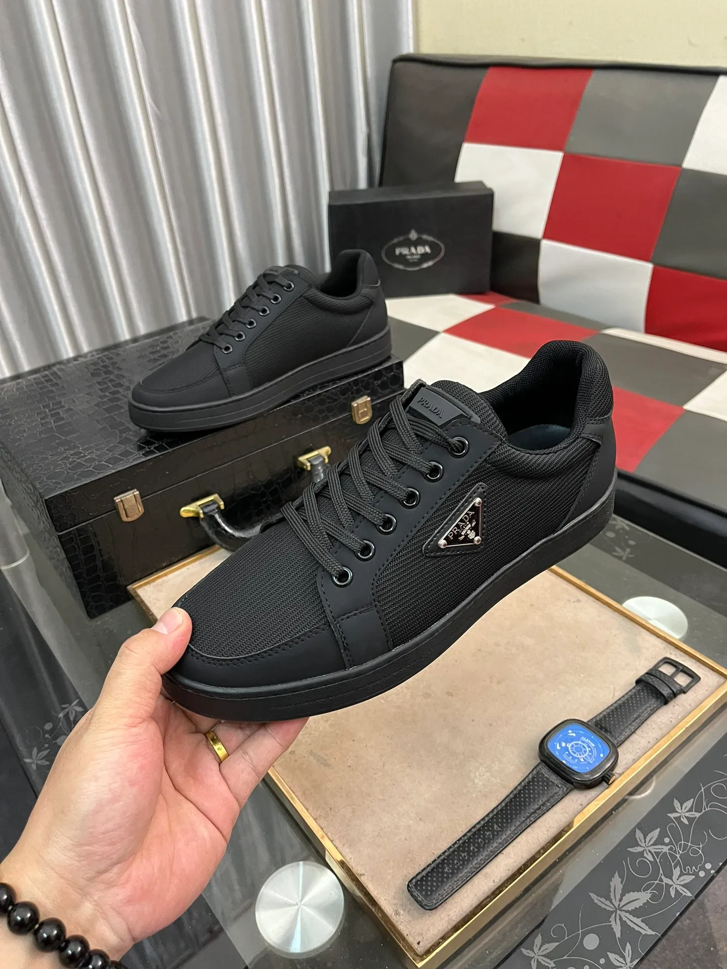 Men's shoes 💰420⌚️⌚️【PRADA】Prada - High-end quality casual sports shoes - Upper: calf leather shoe body with branded metal fasteners, - Inner lining: breathable leather lining - Outsole: ultra-light TPU foam·rubber; molded outsole -Super high quality control·Fine workmanship: highlighted (high-end·luxury·grade) -Size: 38-443️⃣Colors available